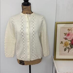 Vintage Sweater Bee by Banff Cream Wool Sweater Cardigan